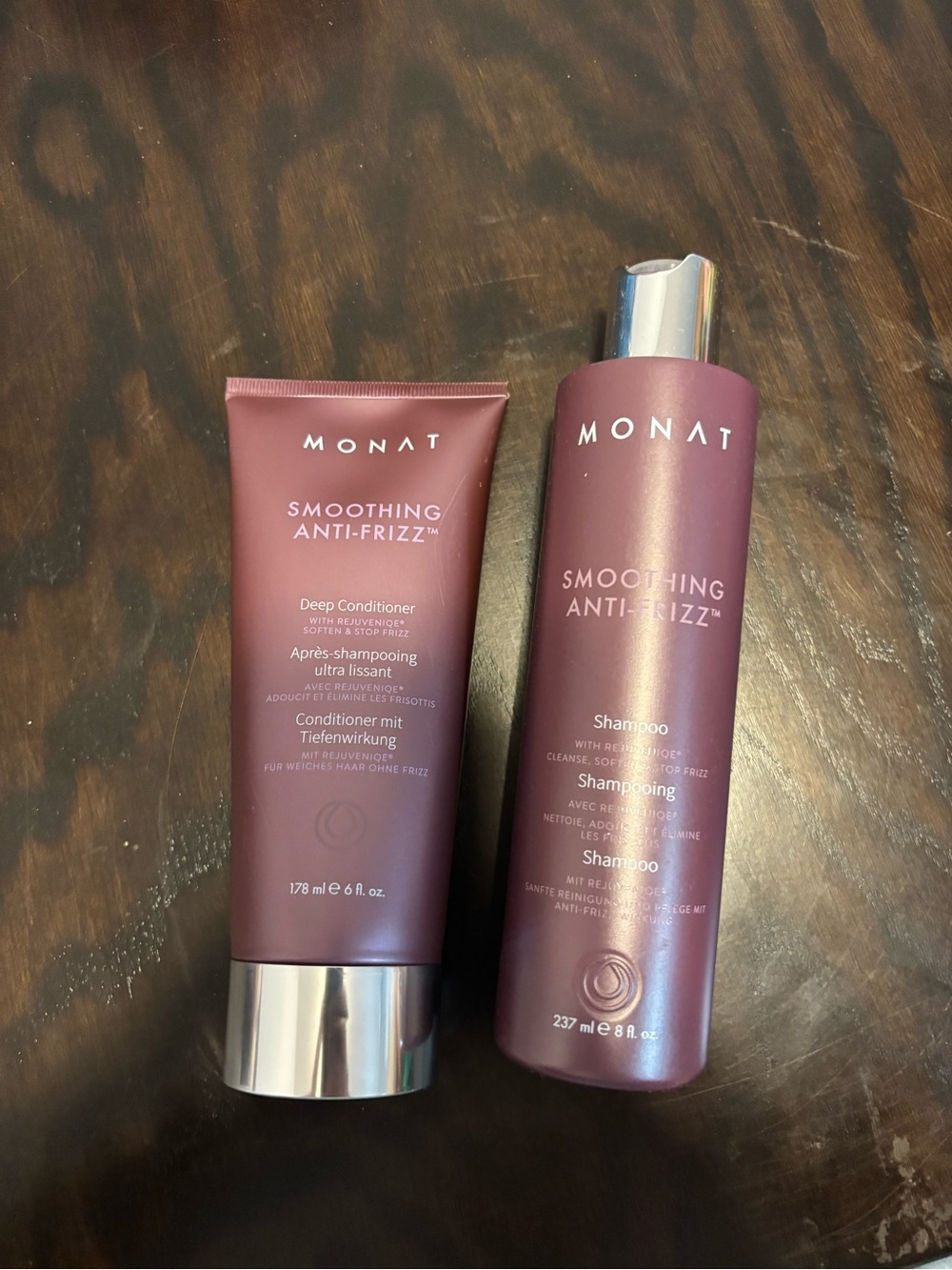 MONAT Smoothing Anti-Frizz Shampoo & Deep Conditioner Set - Burgundy